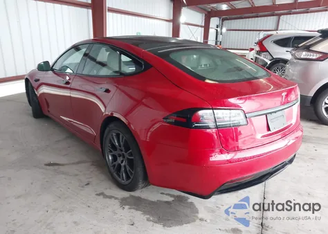 2022 Tesla Model S Dual Motor All-Wheel Drive z USA, uszkodzony, nr VIN 5YJSA1E53NF480236